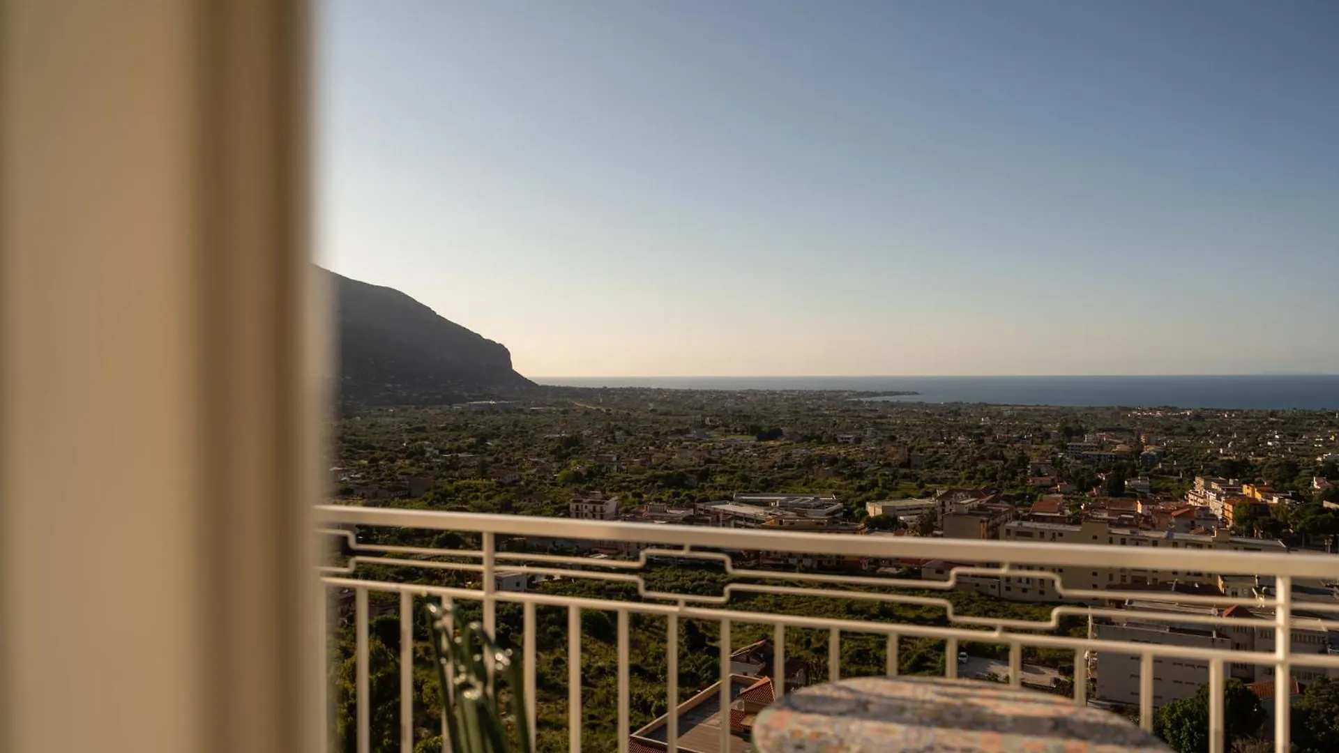 Appartamento The Best View Sicily&Jacuzzi Carini Italia