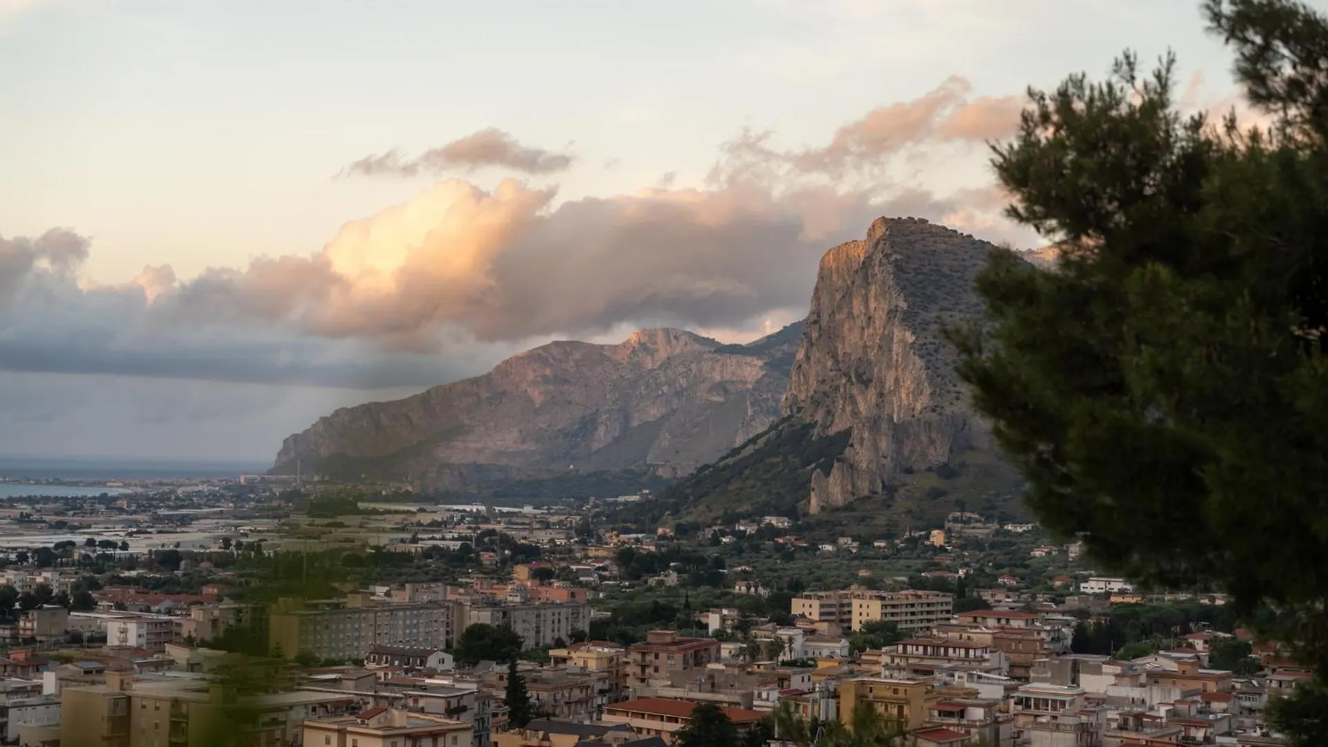 Appartamento The Best View Sicily&Jacuzzi Carini